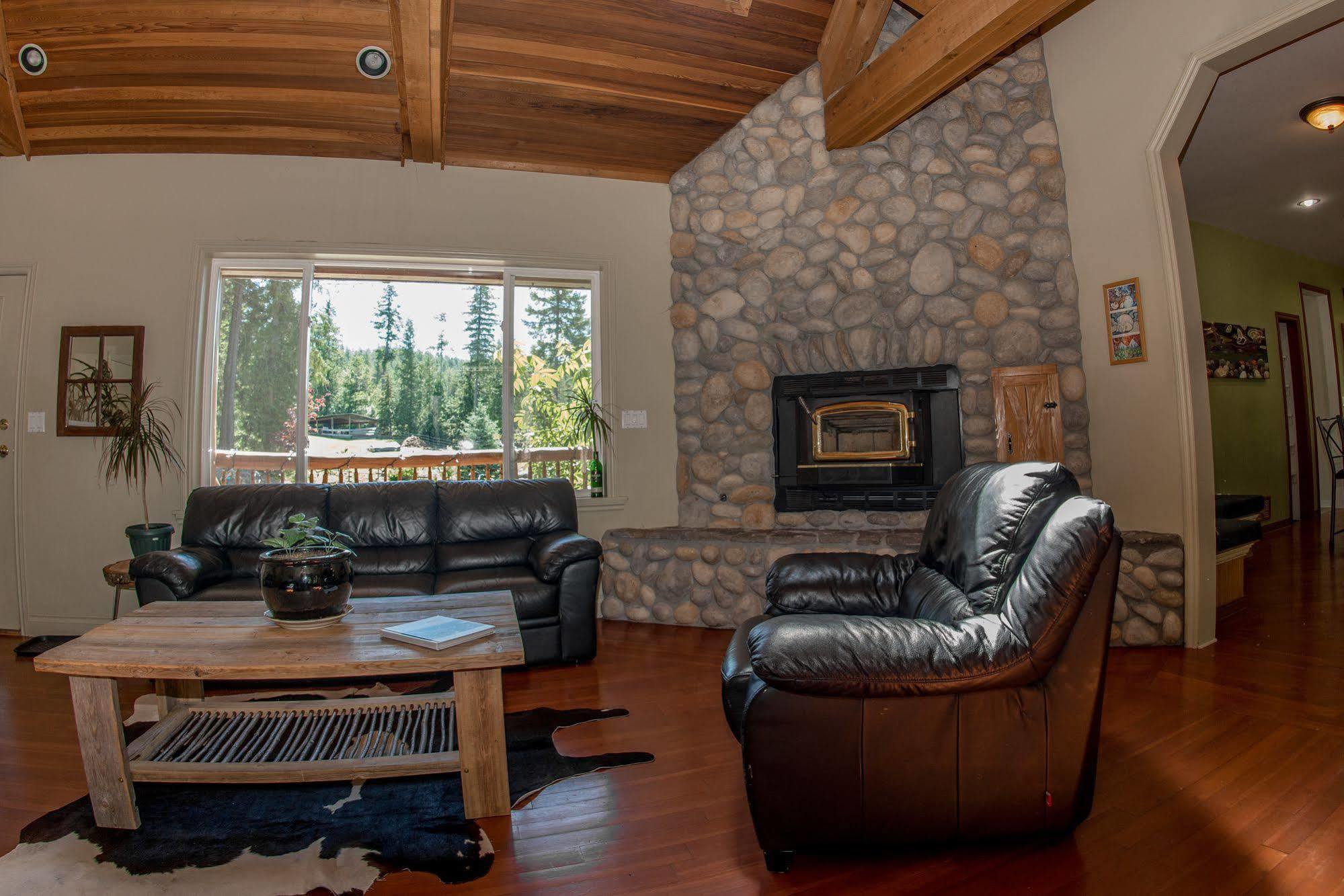 Sweetwater Lane Farm Villa Mount Currie ภายนอก รูปภาพ